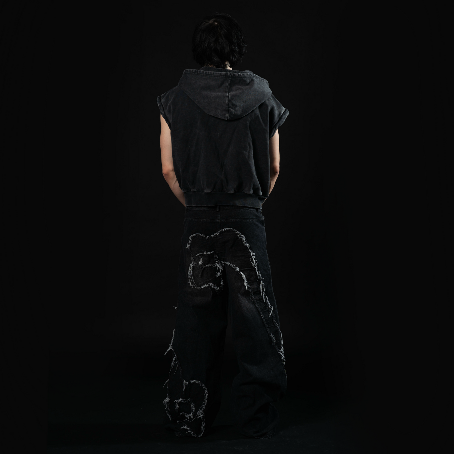 BLACK "INFINITY" RAW JEANS